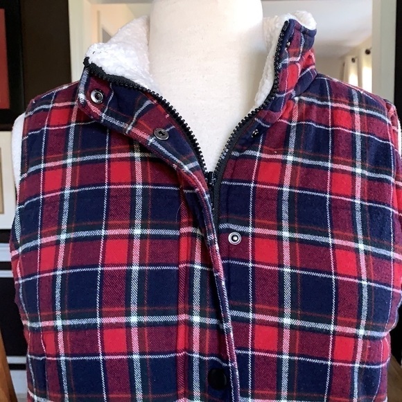 guc Skies are Blue Plaid Sherpa Lined Vest Size M - Picture 3 of 13
